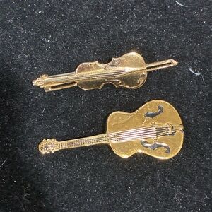 Vintage instrument brooch bundle